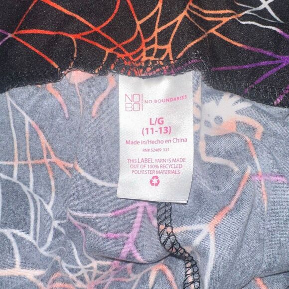 No boundaries Halloween decor, leggings, buttery soft, jrs large 11–13 - Picture 7 of 9